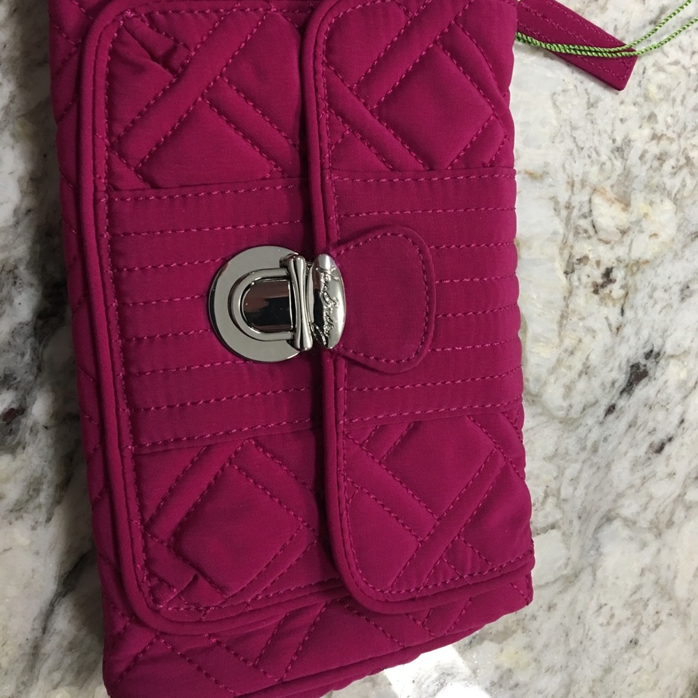 Vera Bradley Pushlock wristlet magenta